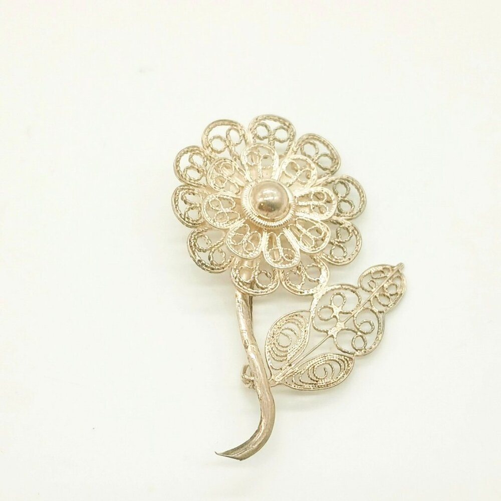 BAL Vintage Filigree Flower Brooch Women's Silver Tone 3D Dainty Pin Jewelry